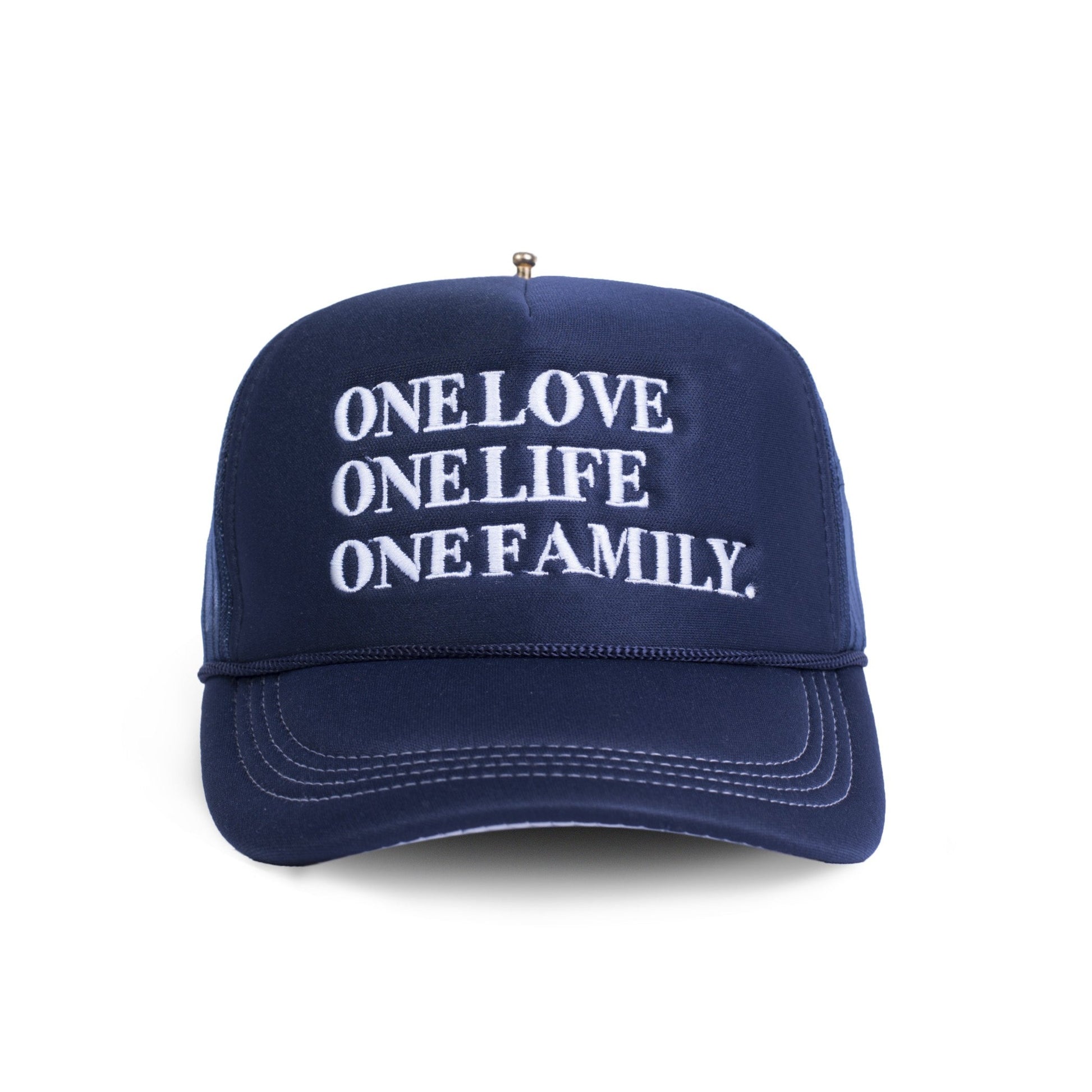 Snapback One Love One Life One Family Bleu de luxe marque française france homme femme classique mixte unisexe de qualité bio haute couture prêt-à-porter streetwear accessoire de qualité légère rembourrée confortable réglable fermeture réglable broderie one love one life one family.