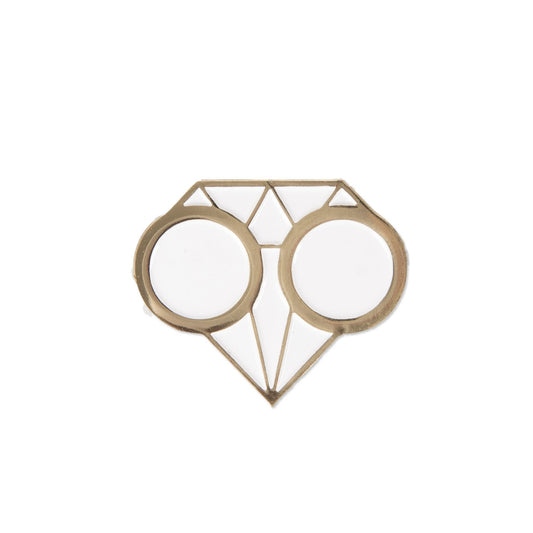 Pins Blingtoy Since 2009 Blanc Or de luxe marque française france homme femme classique de qualité prêt-à-porter streetwear accessoire de qualité résistant élégant chic raffiné en laiton.